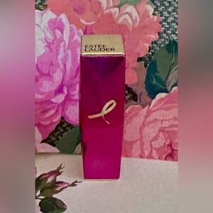 Estee Lauder Pure Color Envy Sculpting Lipstick
240 Tumultuous Pink PLS READ